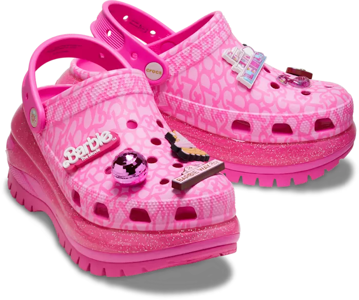 Говорейки за Crocs, няма как да пропуснем и тази невероятна колаборация на бранда с Barbie - BARBIE&trade; THE MOVIE MEGA CRUSH CLOG. За всички Barbiе маняци, всички Crocs маняци и за всички маняци на тема розово, разбира се: